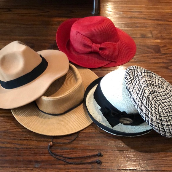 SCALA Collection Hand made Gauche Hat bead tie